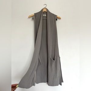 Classic Aritzia Wilfred brand cardigan in XXS